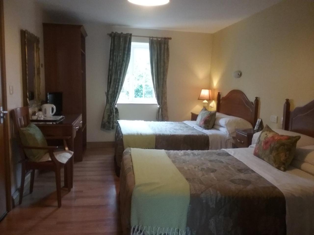 Ashleigh House Bed & Breakfast Монахан Екстериор снимка