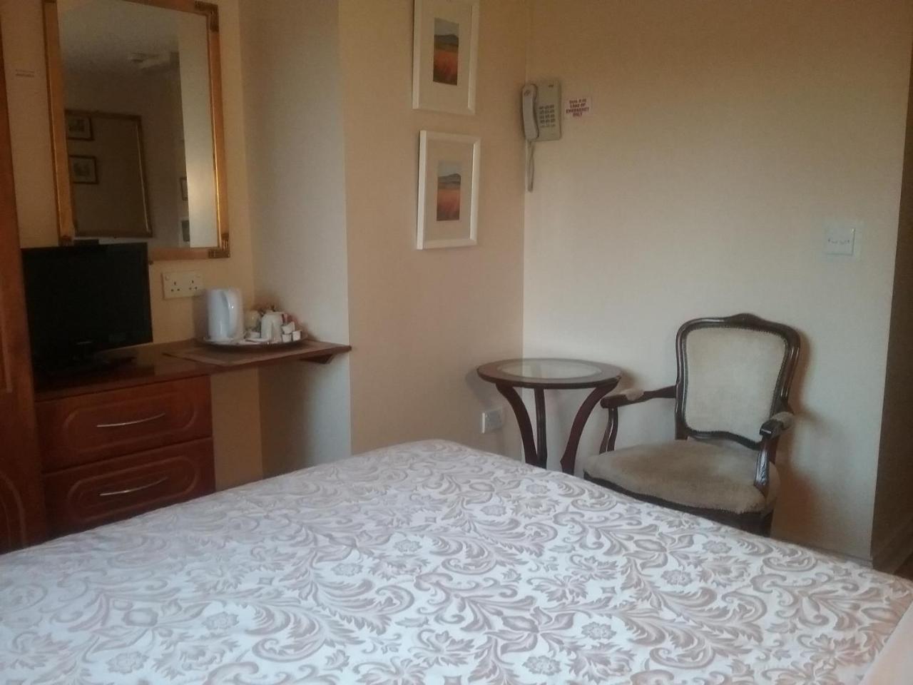 Ashleigh House Bed & Breakfast Монахан Екстериор снимка